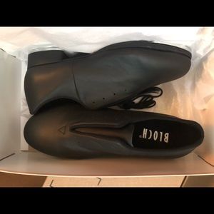 Bloch women’s sync tap shoes